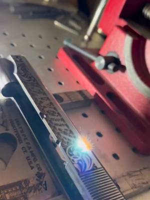 laser-del6 laser-del6